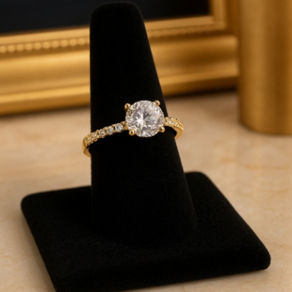 Brilliant 1.80 Cts Round Cut Simulated Diamond Inlaid 14k Gold Plated Ring - Picture 1 of 11